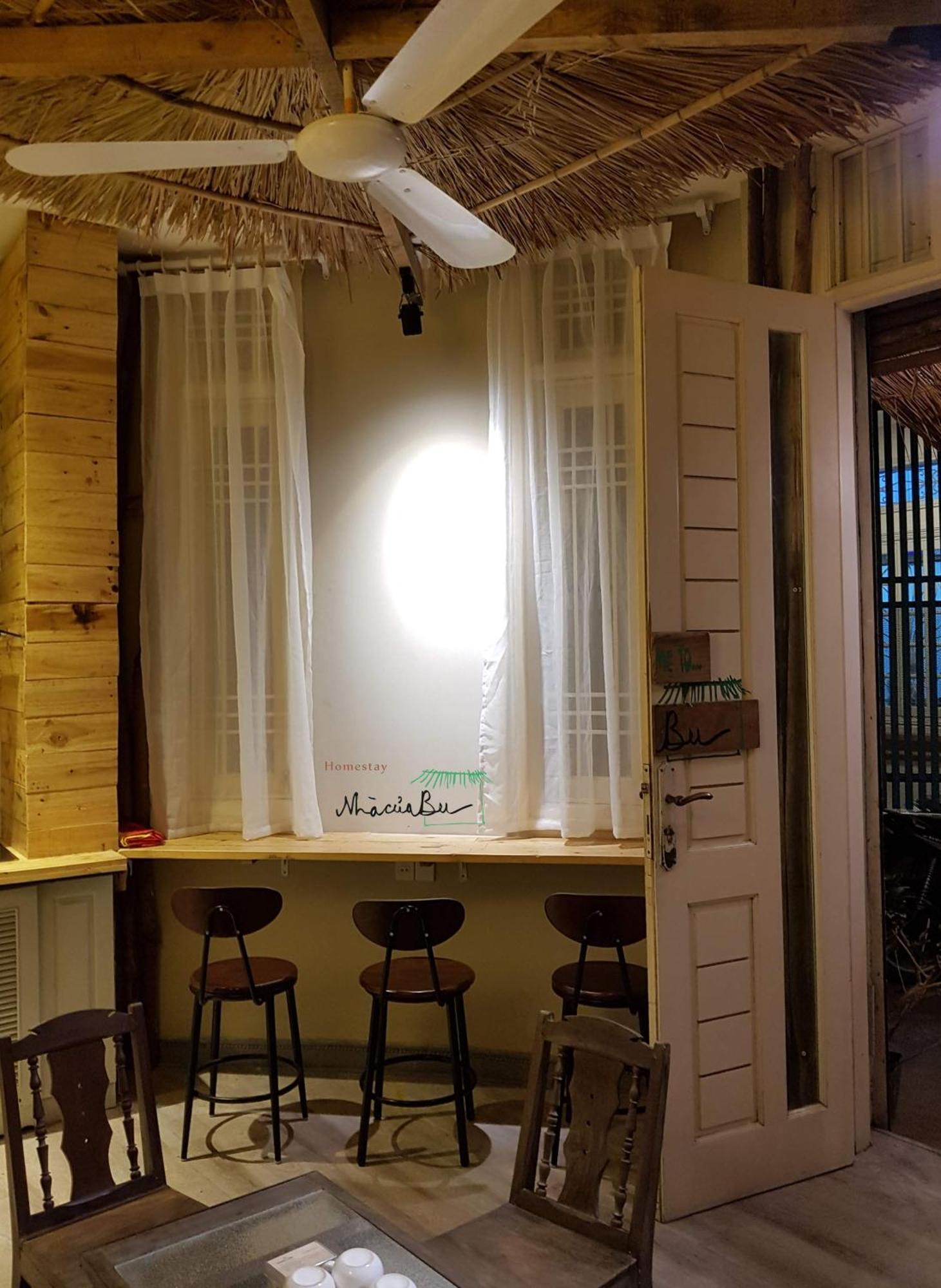 Bu 河内 外观 照片